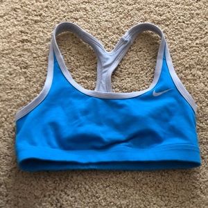 Sports bra